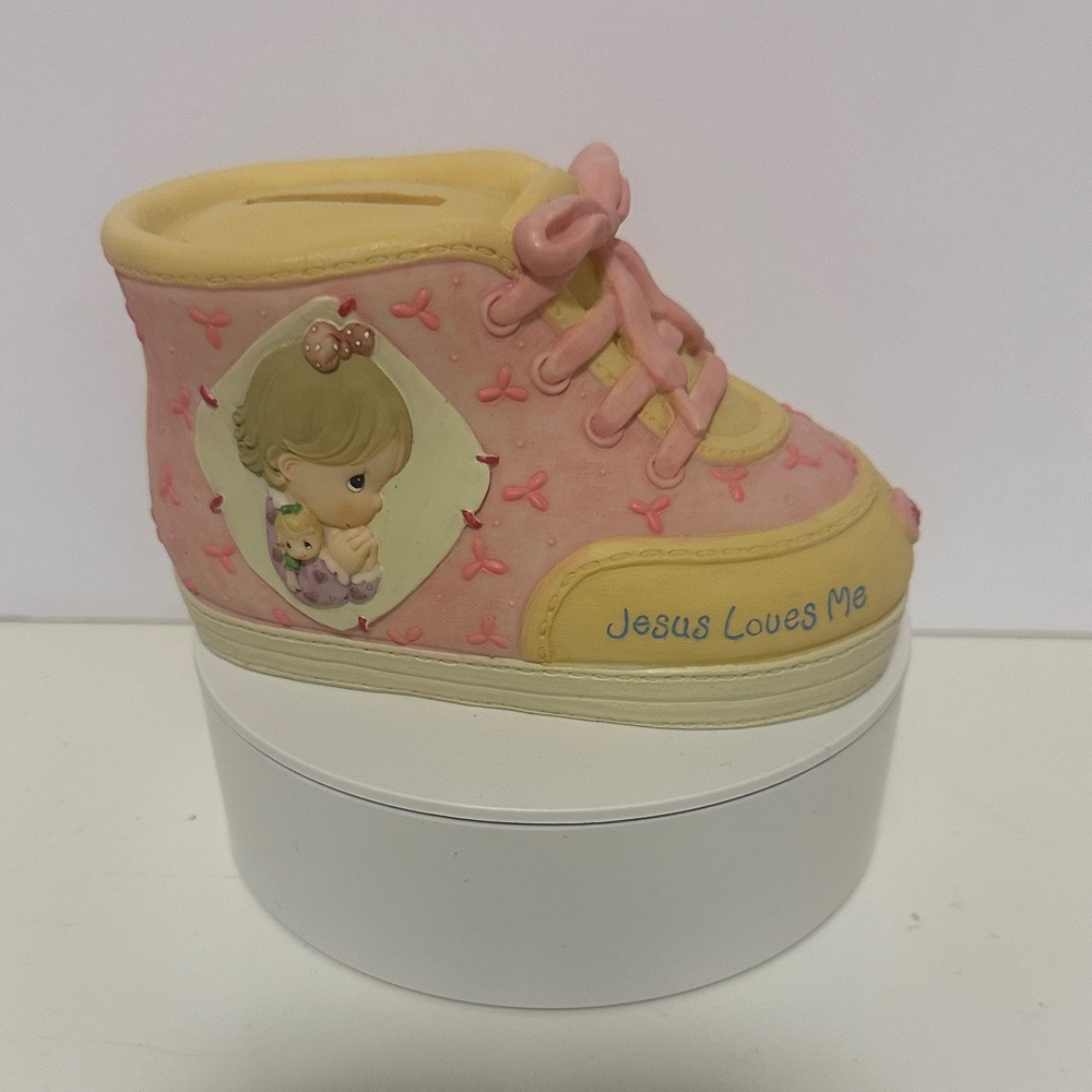Precious Moments "Jesus Loves Me" pink baby shoe coin bank